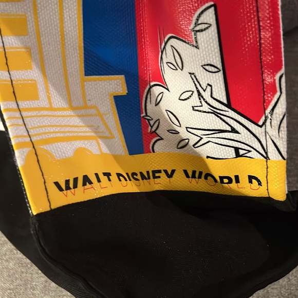 Disney World Parks 2021 Limited Release, Mickey & Friends Bright Canvas Tote Bag - Picture 3 of 16